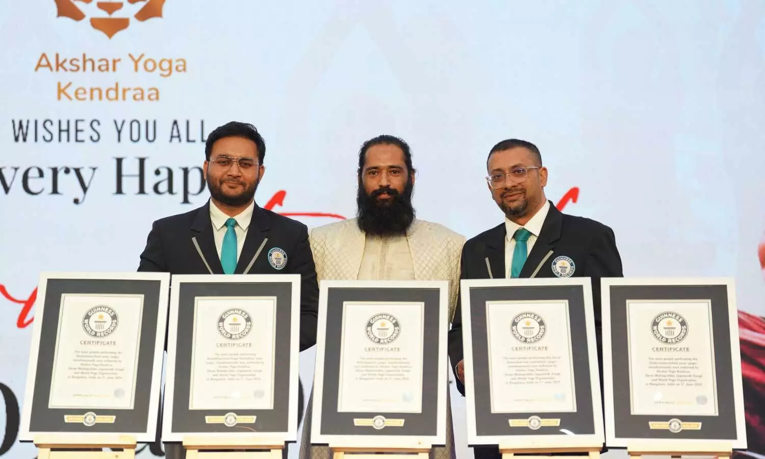 Akshar Yoga Kendraa Sets 5 Guinness World Records on International Yoga Day