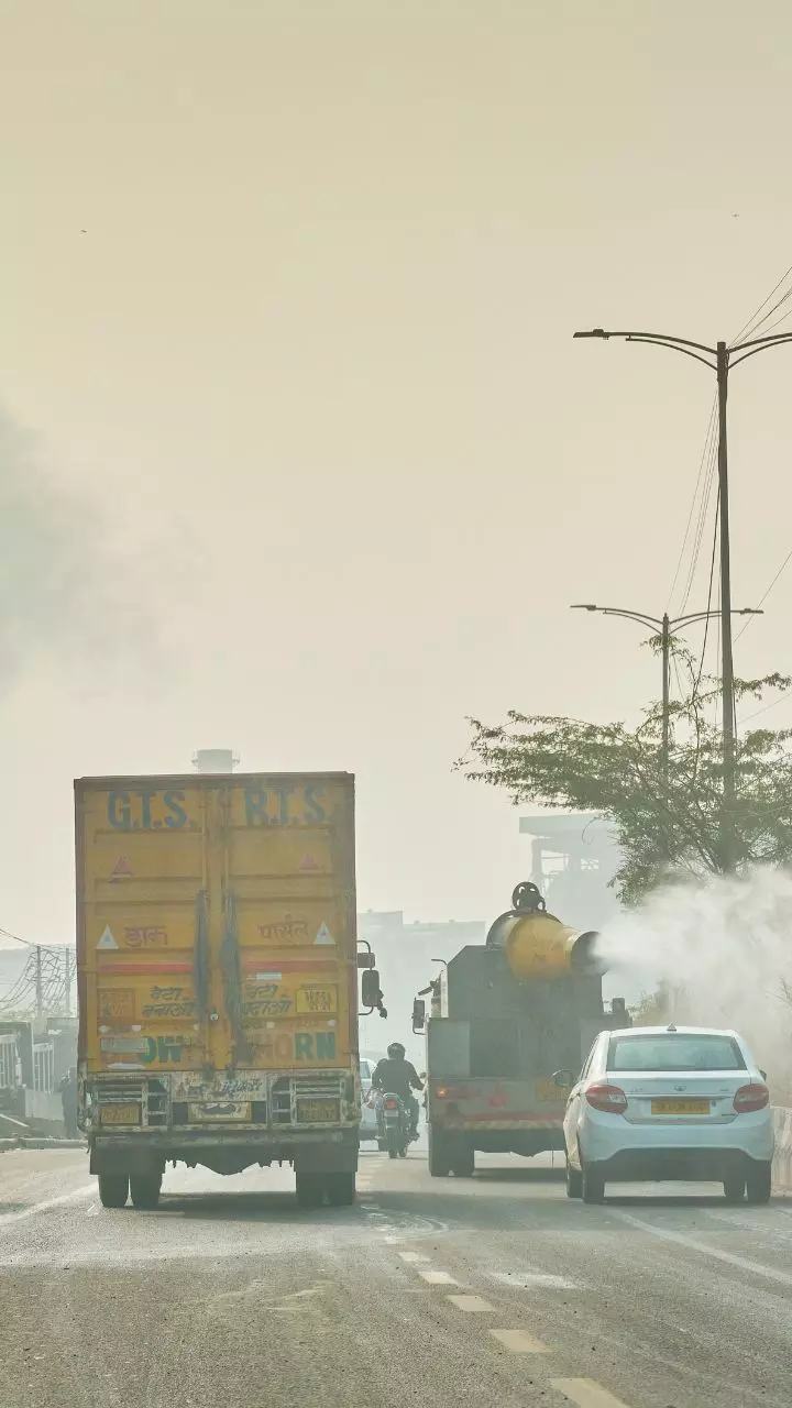 क्या प्रदूषित हवा में खुली जगह पर एक्सरसाइज करनी चाहिए ? क्या प्रदूषित हवा में खुली जगह पर एक्सरसाइज करनी चाहिए ?