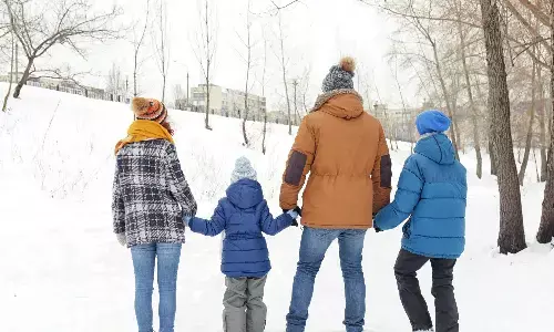 शिशिर ऋतु में इम्यूनिटी बढ़ाने के आयुर्वेदिक उपाय, जानें जरूरी डूज़ एंड डोन्ट्स शिशिर ऋतु में इम्यूनिटी बढ़ाने के आयुर्वेदिक उपाय, जानें जरूरी डूज़ एंड डोन्ट्स