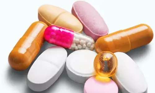 डॉक्टर की सलाह के बिना दवा लेना खतरनाक, एंटीबायोटिक्स किडनी को पहुंचा सकती हैं नुकसान