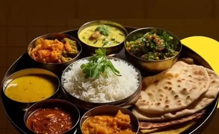 आपका भोजन सत्व, रजस या तमस में से कौन सा है? जानें सिद्ध चिकित्सा आपका भोजन सत्व, रजस या तमस में से कौन सा है? जानें सिद्ध चिकित्सा