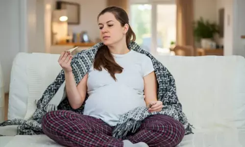 सर्दियों में प्रेग्नेंसी के दौरान कैसे रहें सेफ? ठंड, थकान और संक्रमण से ऐसे करें बचाव