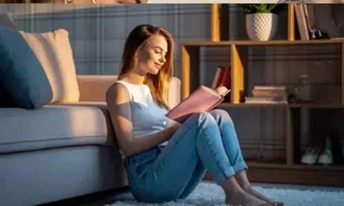 बिना दवा खाए तनाव और चिंता से हो जाएंगे कोसों दूर, जान लें बिब्लियोथेरेपी के फायदे