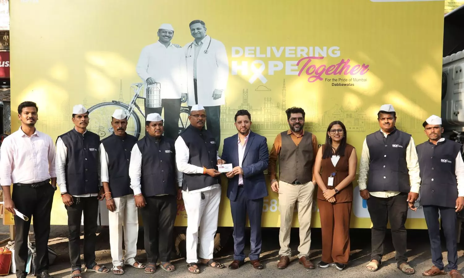Mumbai Dabbawalas Join Hands with HCG to Promote Men’s Cancer Awareness Mumbai Dabbawalas Join Hands with HCG to Promote Men’s Cancer Awareness