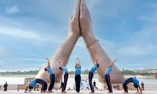 Study Finds Yoga Helps Faster Opioid Withdrawal and Better Sleep