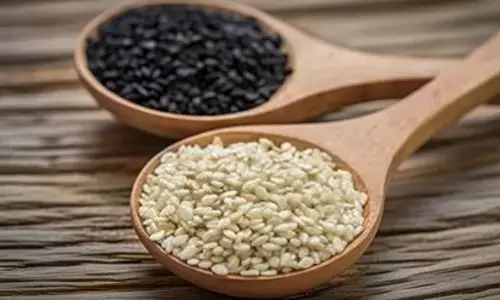 माघ माह में बढ़ जाता है तिल का महत्व, यहां समझें धर्म और आयुर्वेद का गणित