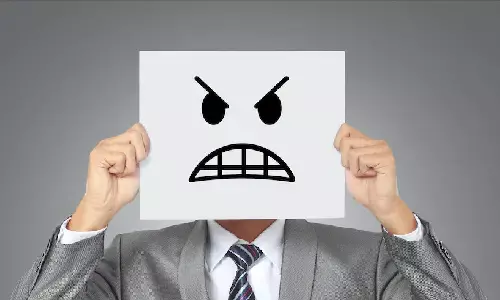 अचानक गुस्सा और चिड़चिड़ाहट? ये 12 बीमारियां हो सकती हैं असली वजह अचानक गुस्सा और चिड़चिड़ाहट? ये 12 बीमारियां हो सकती हैं असली वजह