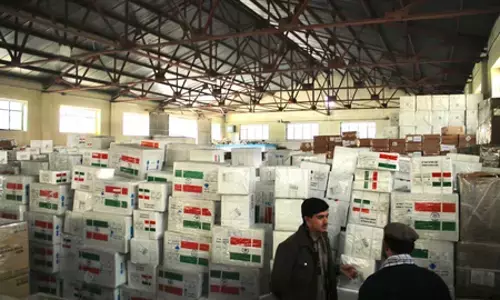 भारत ने अफगानिस्तान में 7.5 टन जीवन रक्षक कैंसर की दवाइयां पहुंचाईं