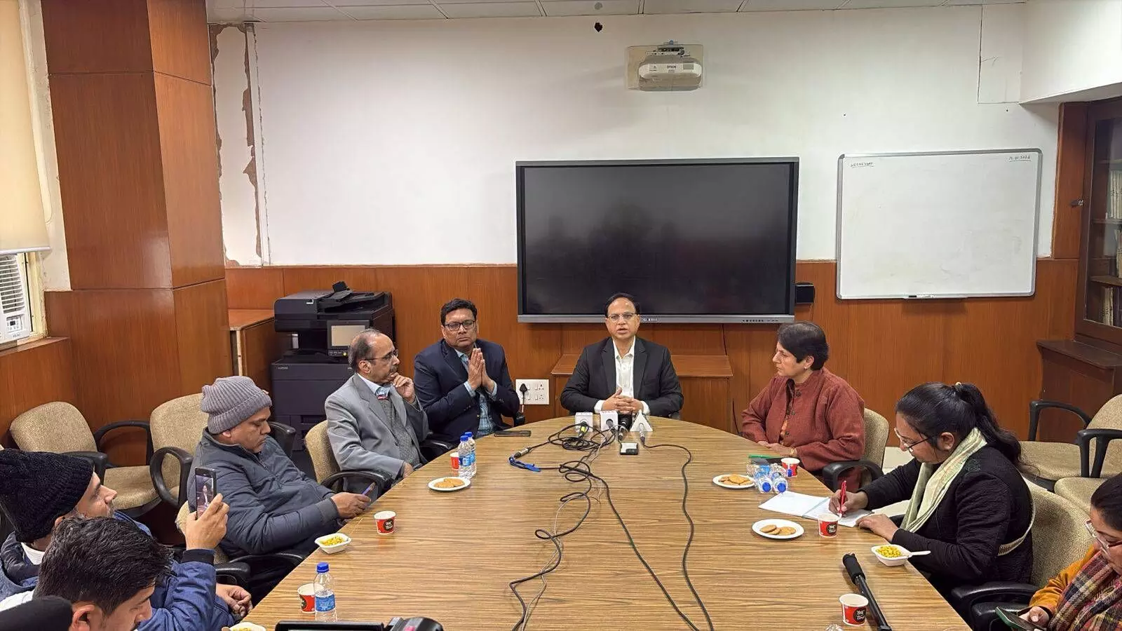 दिल्ली एम्स (AIIMS) की खास पहल, ट्रांसजेंडर समुदाय के लिए जेंडर अफर्मिंग सर्जरी और मानसिक स्वास्थ्य सहायता