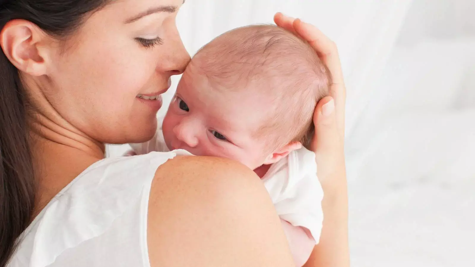 प्रसव के बाद मां के आहार में जरूर शामिल करनी चाहिए ये 7 चीजें, मिलेगी अंदरूनी ताकत