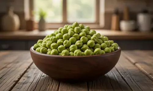 Fiber rich green chickpeas are beneficial for digestion and help relieve indigestion and constipation