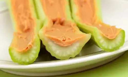 हेल्दी डाइट की शुरुआत फ्रिज से, ये 14 सुपरफूड्स हमेशा रखें अपने पास, रहेंगे फिट और एनर्जेटिक हेल्दी डाइट की शुरुआत फ्रिज से, ये 14 सुपरफूड्स हमेशा रखें अपने पास, रहेंगे फिट और एनर्जेटिक