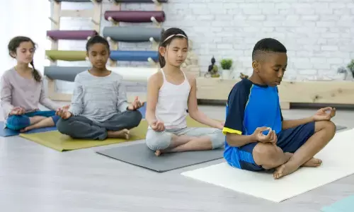 नन्हें-मुन्हें बच्चों के मानसिक और शारीरिक विकास के लिए जरूरी हैं ये तीन आसन, आज से ही करें शुरू