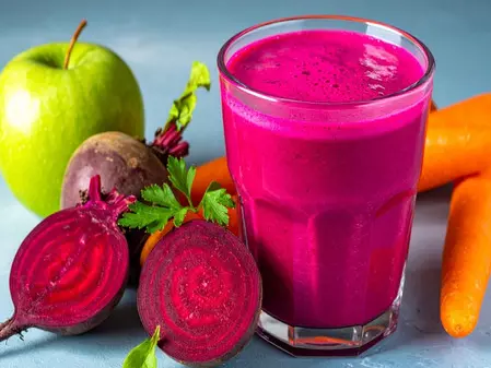 हेल्थ टिप्स : आप भी गाजर और चुकंदर का रस पीते हैं? सेवन से पहले जान लें सावधानियां हेल्थ टिप्स : आप भी गाजर और चुकंदर का रस पीते हैं? सेवन से पहले जान लें सावधानियां