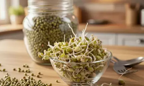 इम्युनिटी बढ़ाने में मददगार मूंग दाल स्प्राउट्स, दिल और हड्डियों को रखें मजबूत इम्युनिटी बढ़ाने में मददगार मूंग दाल स्प्राउट्स, दिल और हड्डियों को रखें मजबूत
