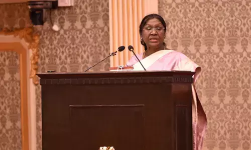 राष्ट्रपति द्रौपदी मुर्मु ने जीवन बचाओ और स्वस्थ भारत अभियान का उद्घाटन किया, स्वास्थ्य को सामूहिक जिम्मेदारी बताया राष्ट्रपति द्रौपदी मुर्मु ने जीवन बचाओ और स्वस्थ भारत अभियान का उद्घाटन किया, स्वास्थ्य को सामूहिक जिम्मेदारी बताया