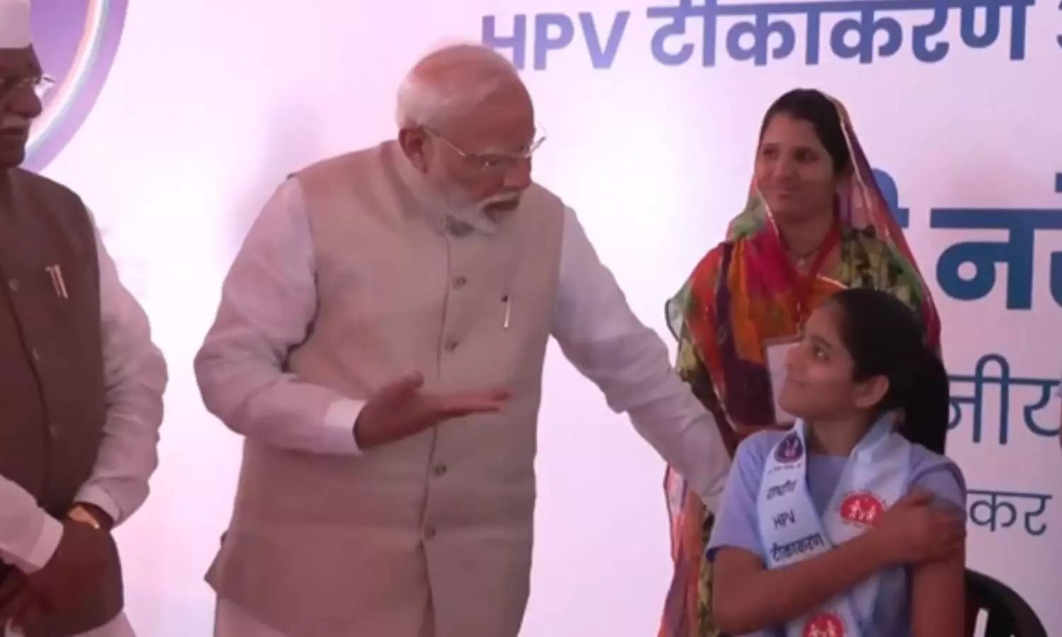 PM मोदी ने शुरू किया राष्ट्रव्यापी HPV टीकाकरण अभियान, 14 साल की बेटियों को मिलेगी सर्वाइकल कैंसर से सुरक्षा PM मोदी ने शुरू किया राष्ट्रव्यापी HPV टीकाकरण अभियान, 14 साल की बेटियों को मिलेगी सर्वाइकल कैंसर से सुरक्षा