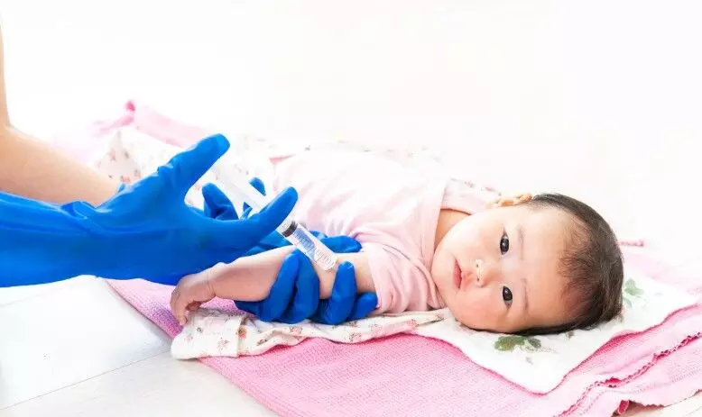 ऐसे टीके जो बच्चों को लगवाने बहुत जरूरी हैं, पर माता-पिता अक्सर इन्हें नजरअंदाज कर देते हैं! ऐसे टीके जो बच्चों को लगवाने बहुत जरूरी हैं, पर माता-पिता अक्सर इन्हें नजरअंदाज कर देते हैं!