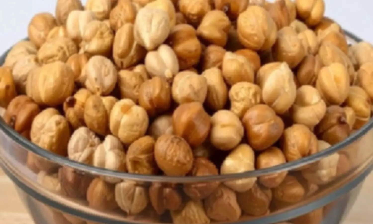भुना, भीगा या पकाया हुआ चना: कौन सा है शरीर के लिए है ज्यादा पौष्टिक भुना, भीगा या पकाया हुआ चना: कौन सा है शरीर के लिए है ज्यादा पौष्टिक