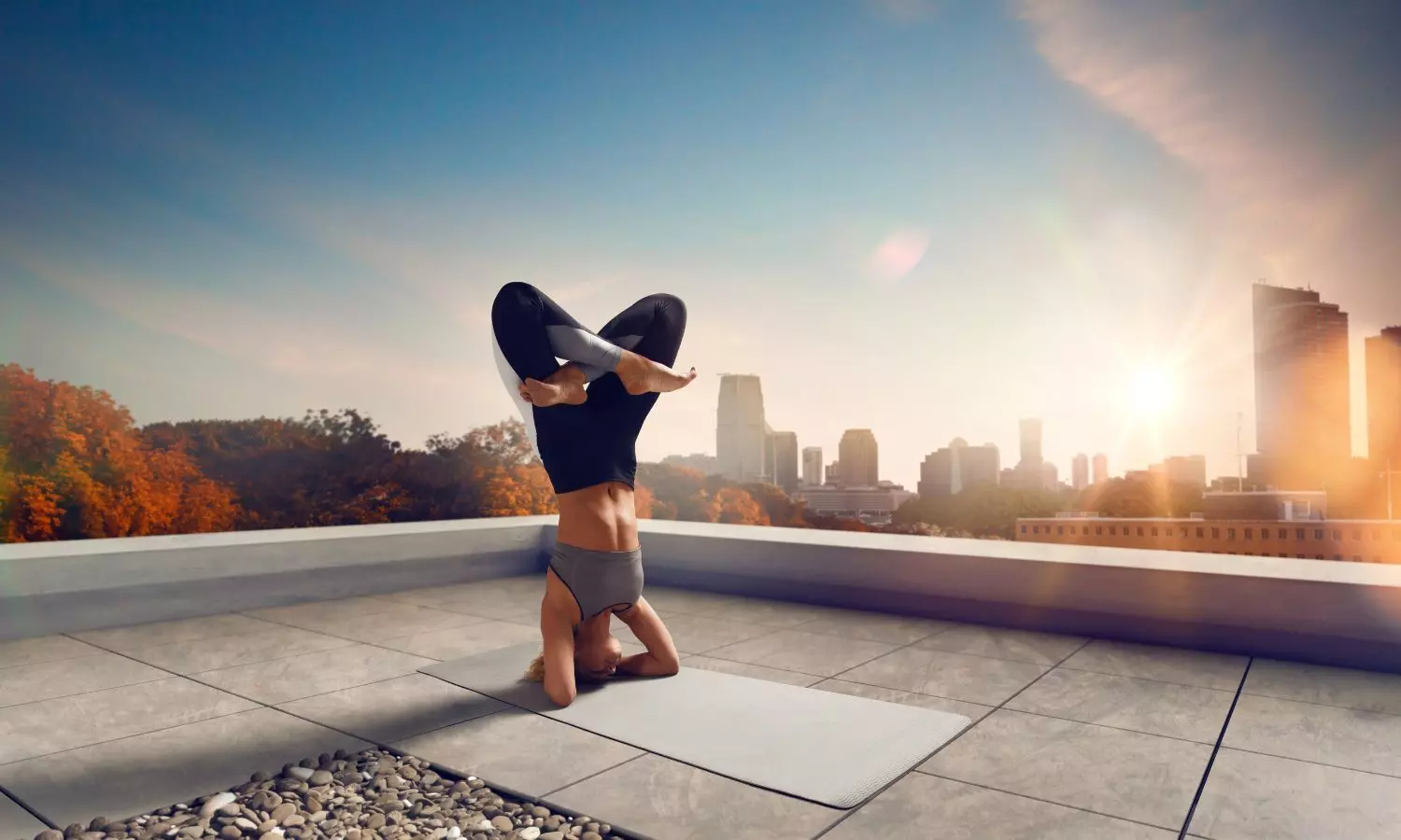 शाम के 20 मिनट ये योगासन करने से दूर होगा तनाव, मिलेगी बेहतर नींद